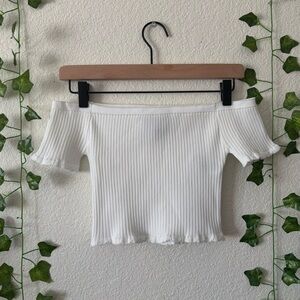 Forever 21 Women's/Juniors White Off the Shoulder Short Sleeve Crop Top Size S